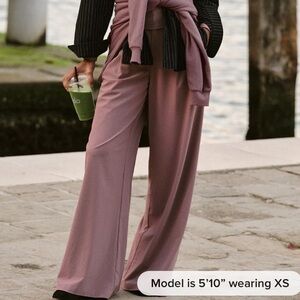 NWT ALO YOGA Dreamscape trouser regular smokey quartz